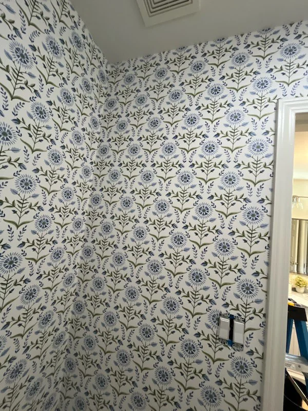 Textured wallpaper finish